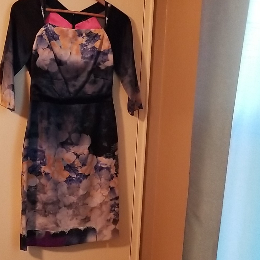 Elie Tahari Silk floral sheath dress